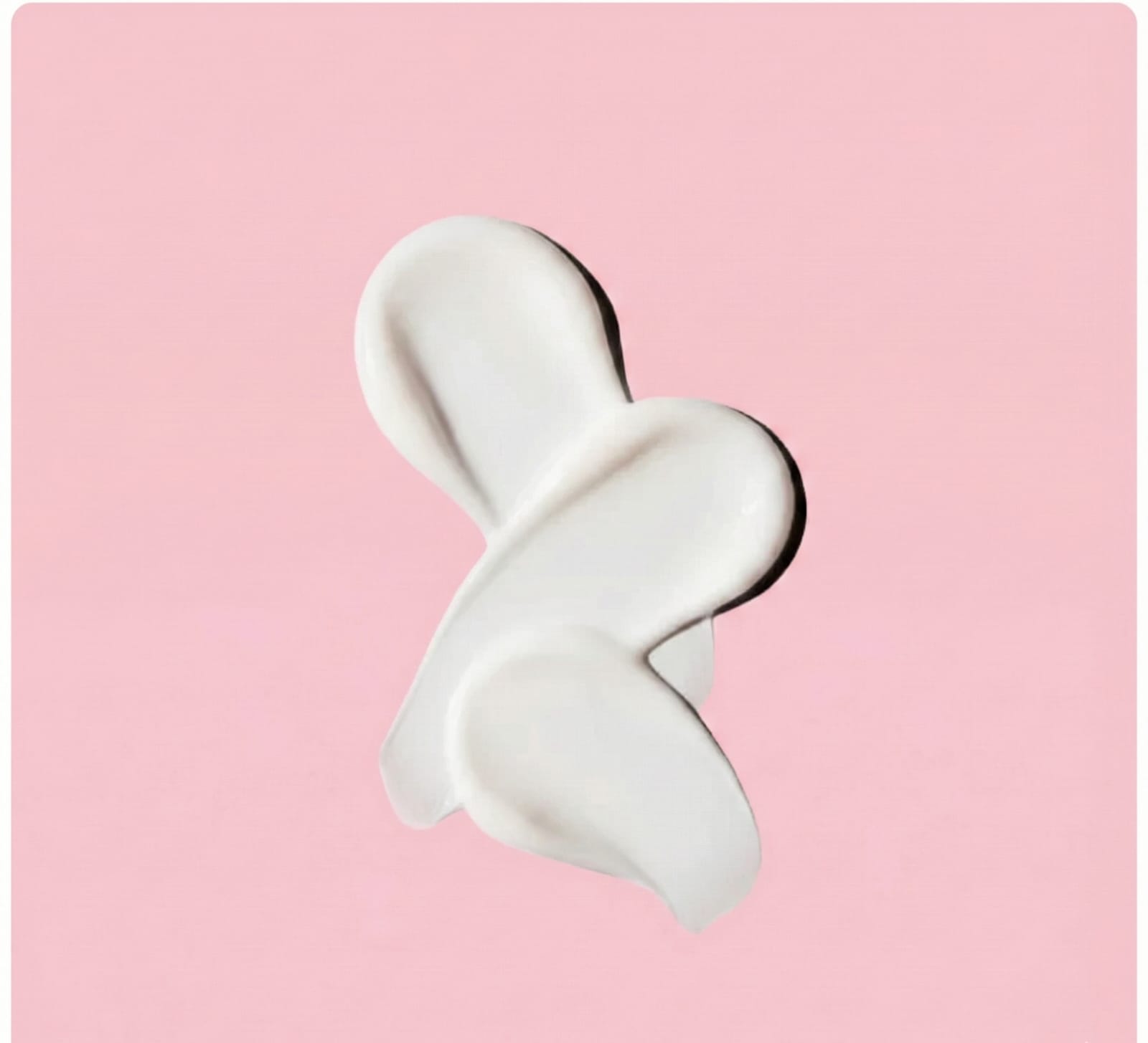 The Iconique Moisturizer Cream Texture